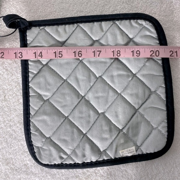 Paris France Oven Mitt & Fabric Trivet Pot Holder - Picture 8 of 9